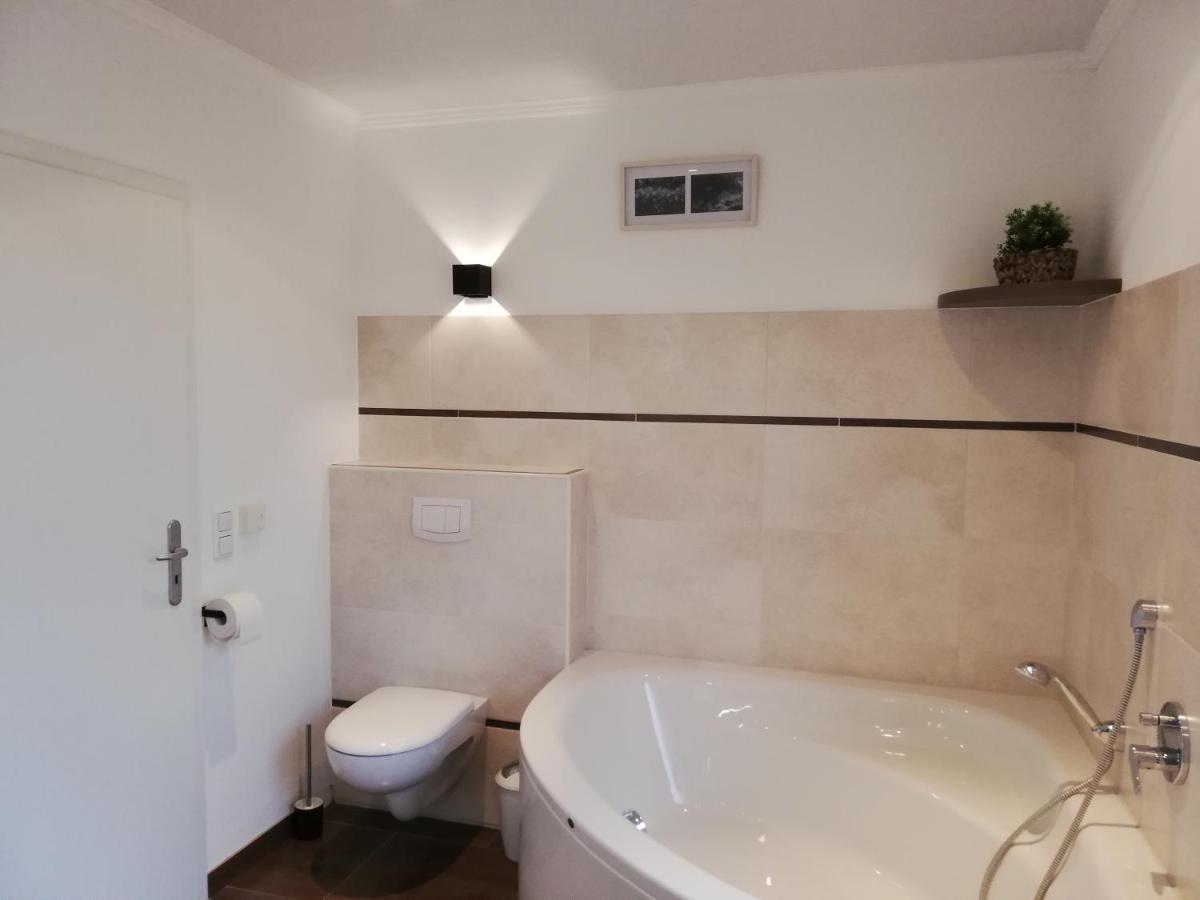 Ferienwohnung Nina Luetjenburg Klamp Ostsee Екстериор снимка